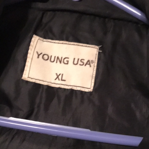 Young USA sleeveless vest. - Picture 3 of 4
